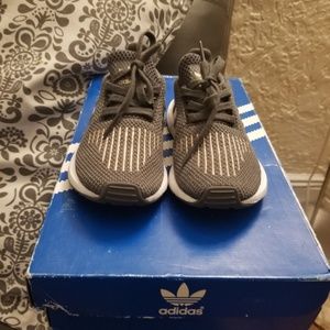 Adidas swift toddlers size 10
